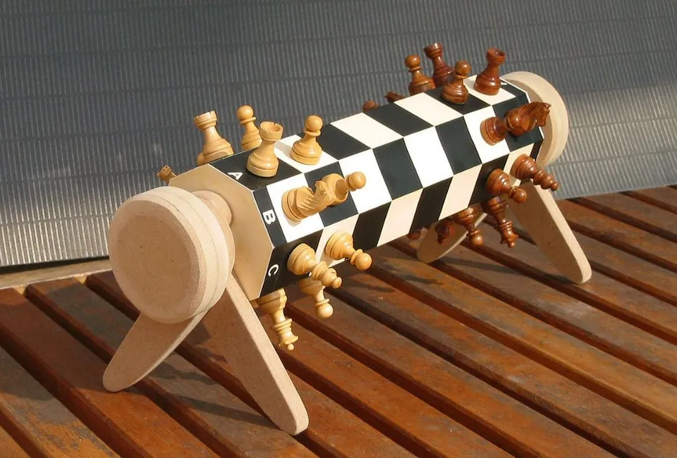 Cylinder chess
